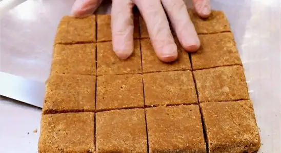 Essa é a melhor paçoca caseira para festa junina feita com amendoim e leite condensado 2 paçoca caseira