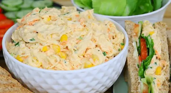 Recheio de frango cremoso bem temperadinho para sanduíches naturais bolos salgados e tortas 2 recheio de frango
