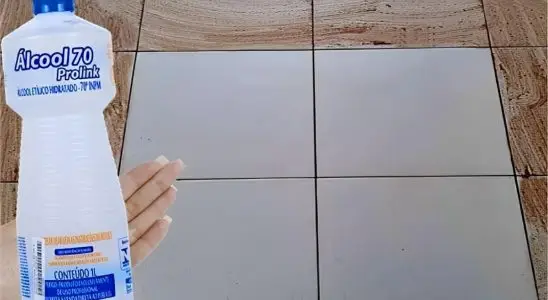 Misturinha com álcool que deixará seu piso brilhando como novo 3 misturinha com álcool