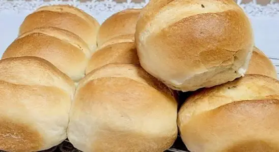 Pãozinho de sal muito macio fofinho e fácil de fazer 4 pãozinho de sal
