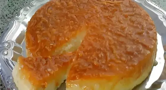 Pudim de mandioca delicioso vai deixar todo mundo querendo mais um pedaço 1 pudim de mandioca