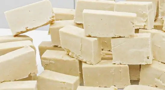 Sabão em barra caseiro que espuma bastante com apenas 3 ingredientes 4 sabão em barra caseiro