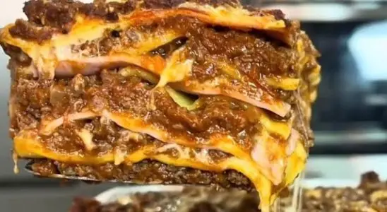 A melhor versão de lasanha a bolonhesa para o almoço da sua família 1 lasanha a bolonhesa