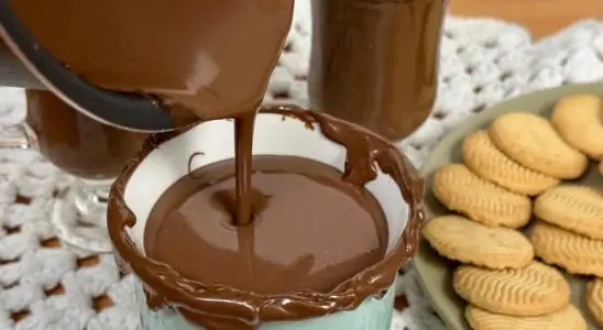 Chocolate quente cremoso que não precisa colocar leite condensado nem maisena 1 chocolate quente