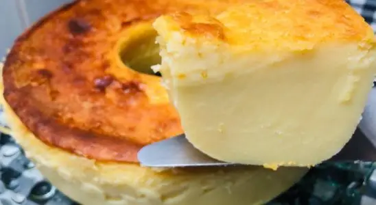 Bolo moça cremosa: tão cremoso que desmancha na boca igual pudim 1 bolo moça cremosa