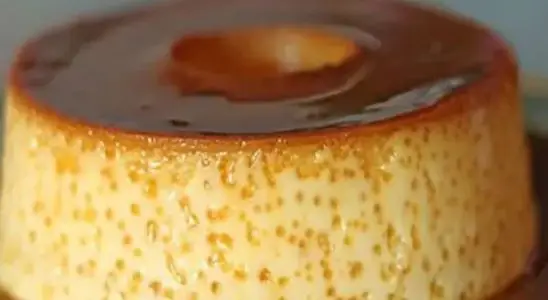 Veja o segredo para desenformar esse pudim de 3 ingredientes perfeito 2 pudim de 3 ingredientes