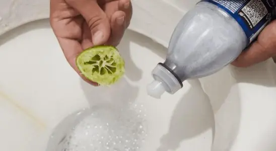 Dica para limpar banheiro: deixa cheiroso e tira todas as manchas de encardido 2 dica para limpar banheiro