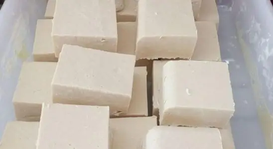 Como fazer sabão caseiro econômico usando apenas 3 ingredientes 2 sabão caseiro