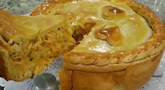 Empadão de frango cremoso: veja como preparar do jeito certo a melhor massa de todas 3 empadão de frango