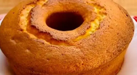 Bolo arranca suspiros que parece uma nuvem de tão fofinho e macio que fica 1 bolo arranca suspiros