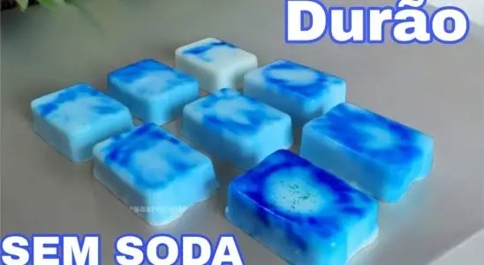Sabão caseiro sem soda: aprenda como fazer e usar o mês inteiro 1 sabao caseiro sem soda 28 04 1