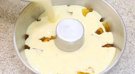 Sobremesa com 2 ingredientes: aqui na minha casa acaba rapidinho de tão boa 1 sobremesa com 2 ingredientes