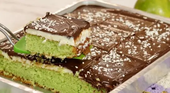 Bolo de limão trufado: com massa verdinha e uma cobertura sensacional 2 bolo de limão trufado