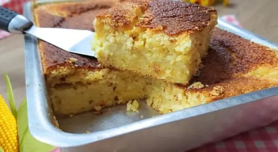 Bolo de milho cremoso: fica irresistível e tão molhadinho que desmancha na boca 1 bolo de milho cremoso