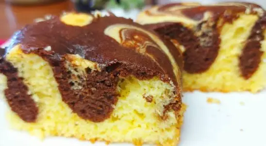 Receita de bolo fofinho e macio com dois sabores que é delicioso e fácil de preparar 3 bolo fofinho