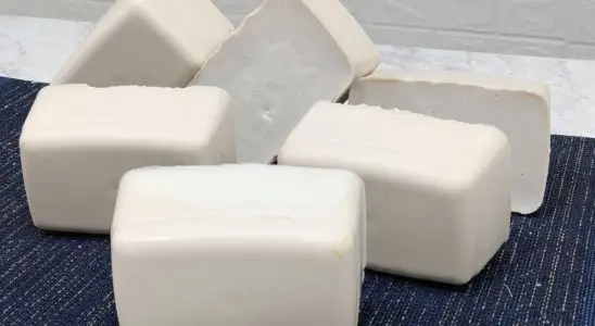 Sabão caseiro com 4 ingredientes e apenas 1 litro de óleo 1 sabão caseiro com 4 ingredientes