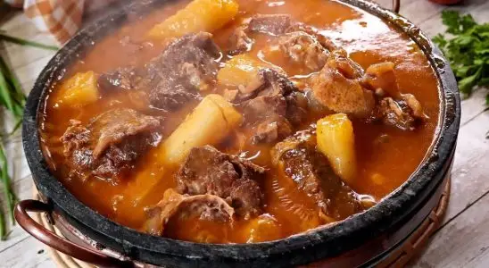 Receita de vaca atolada mineira do Master Chef, muito gostosa e simples de preparar 1 vaca atolada mineira