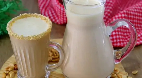 Nesse friozinho nada melhor que um chá de amendoim no capricho e fácil de fazer 1 chá de amendoim