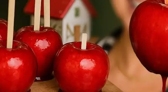 Como fazer um maça do amor perfeita para sua festa junina 4 maça do amor