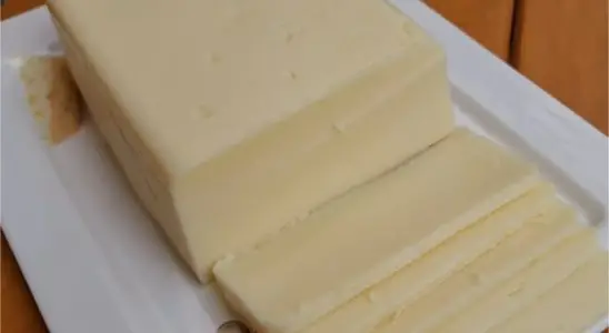 Mussarela caseira que rende bastante para você usar como quiser na suas refeições 3 mussarela caseira