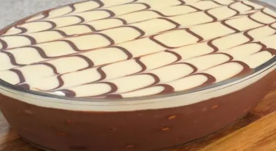 Pavê de chocolate super cremoso para deixar seu almoço de domingo ainda mais incrível 3 pavê de chocolate