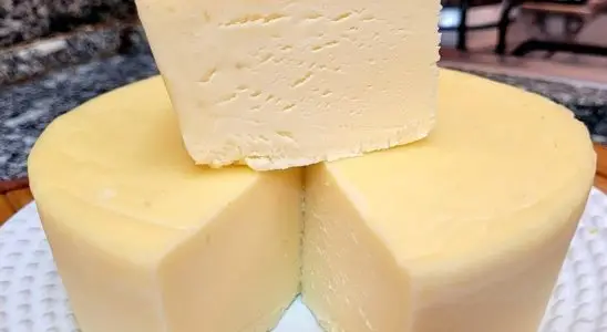 Como fazer queijo caseiro tipo requeijão sem colocar amido 3 queijo caseiro