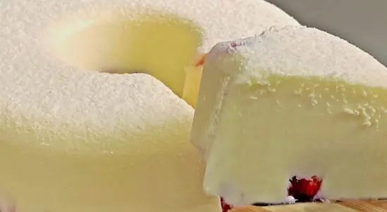 Sobremesa de leite ninho com morangos que acaba em poucos minutos de tão gostosa 1 sobremesa de leite ninho