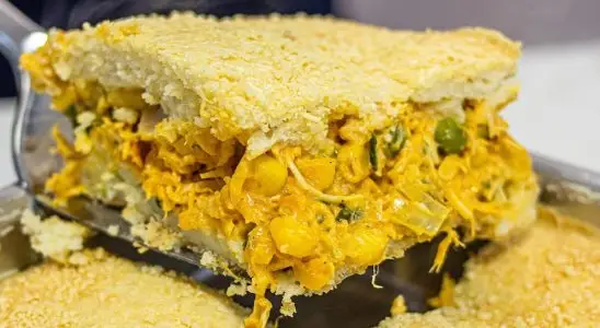 Você vai adorar a massa dessa torta de frango cremosa com recheio super suculento 2 torta de frango cremosa