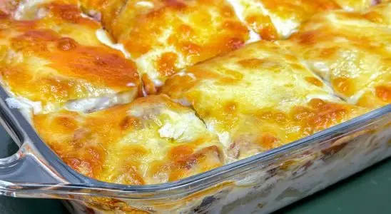 Mandioca gratinada no forno muito cremosa para abrilhantar a hora do seu jantar 3 mandioca gratinada