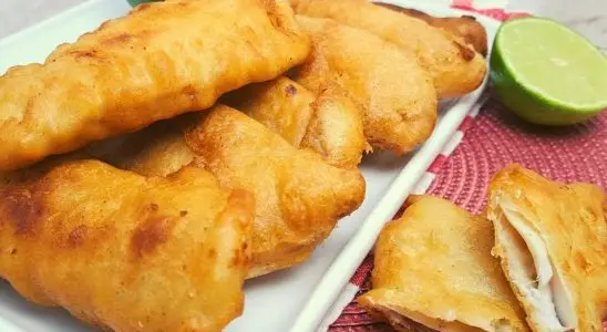 Peixe empanado crocante por fora e macio por dentro de um jeito diferente de fazer 1 peixe empanado