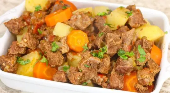 Picadinho de carne rápido e fácil de fazer para seu jantar ou almoço de amanhã 4 PICADINHO DE CARNE