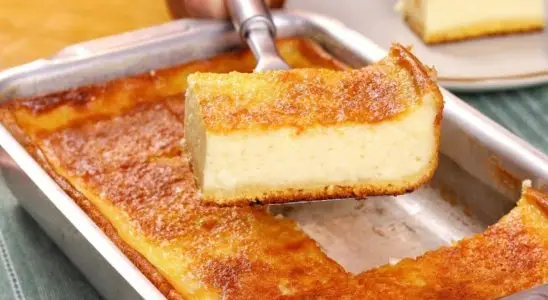 Bolo de fubá cremoso, tão cremoso que parece pudim e não precisa de batedeira 4 bolo de fubá cremoso