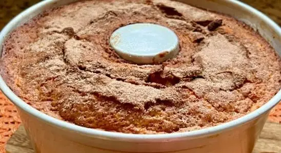 Bolo mágico fofinho e delicioso que vai surpreender sua família com sabor e tamanho 1 bolo mágico fofinho e delicioso