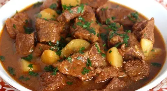 Carne de panela com molho de cerveja preta que vai te surpreender com o sabor 2 carne de panela