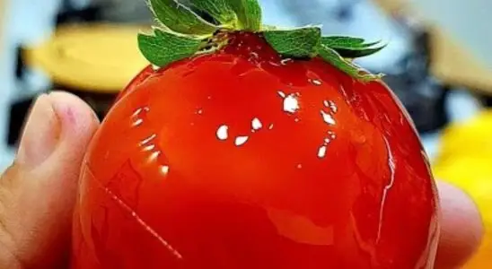 Morango do amor com calda brilhante e crocante que todo mundo ama 2 morango do amor