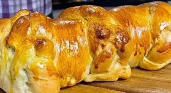 Pão caseiro fofinho e irresistível para servir no café da manhã da família 4 pão caseiro