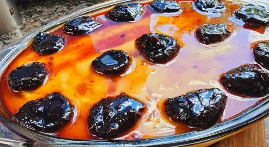Manjar de travessa com calda deliciosa, fácil de fazer e ótimo para seu fim de semana 3 MANJAR DE TRAVESSA