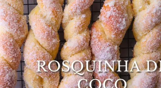 Rosquinha de coco simples e deliciosa com leite condensado que fica super macia 2 rosquinha de coco