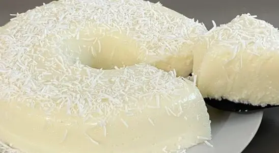 Sobremesa de coco feita sem fogo, bem cremosa, rápida e perfeita para quando bate a vontade 4 sobremesa de coco