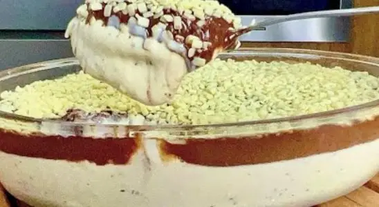 Mousse de maracujá com chocolate que não vai gelatina e fica cremoso de verdade 2 mousse de maracujá