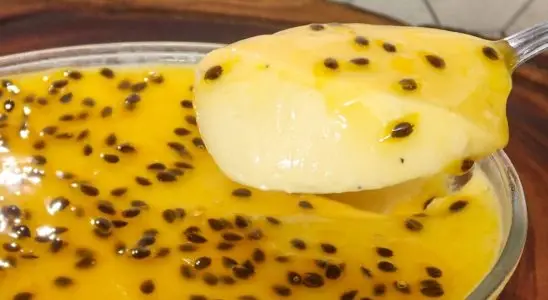 Mousse de maracujá cremoso que vai encantar qualquer um à mesa 3 mousse de maracujá