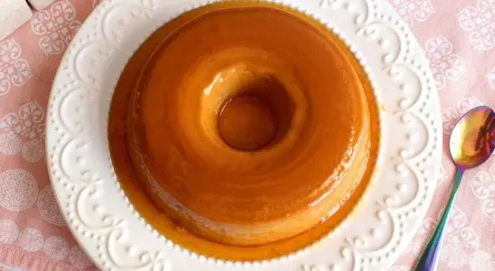 Pudim de doce de leite feito na panela que fica cremoso, lisinho e com aquele sabor marcante irresistível 4 pudim de doce de leite