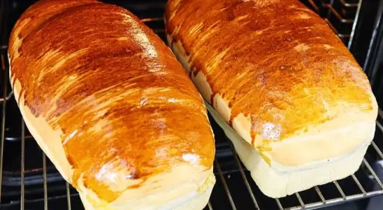 Pão caseiro econômico e fácil de preparar, uma receita simples que dá super certo toda vez 3 pão caseiro