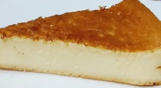 Bolo cremoso de Maizena sem farinha e sem glúten: fácil e delicioso para o café 1 bolo cremoso de maizena