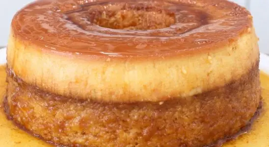 Bolo pudim simples e fácil: o melhor que já fiz, sobremesa cremosa para a Ceia de Réveillon 1 bolo pudim