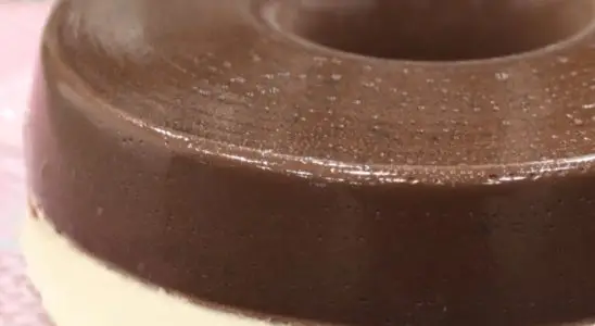 Pudim cremoso de leite ninho com chocolate delicioso, fácil e rápido de fazer sem erro 3 pudim cremoso de leite ninho