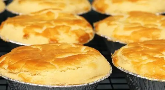 Empadinha de frango: só 3 ingredientes na massa, faça para vender e ganhar dinheiro 4 empadinha de frango