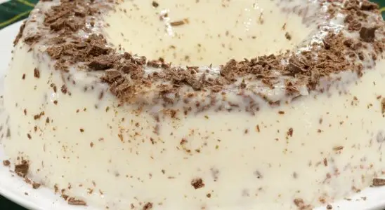 Pudim Prestígio de liquidificador: você prepara essa sobremesa sem forno em menos de 10 minutos 4 pudim prestígio