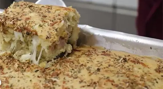 Torta salgada para lanche: fiz a melhor e mais fácil que existe, é só misturar e assar 2 torta salgada para lanche