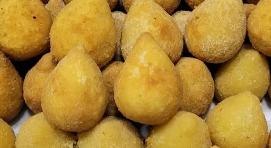 Coxinha sequinha: o segredo da coxinha sequinha e deliciosa 1 coxinha sequinha